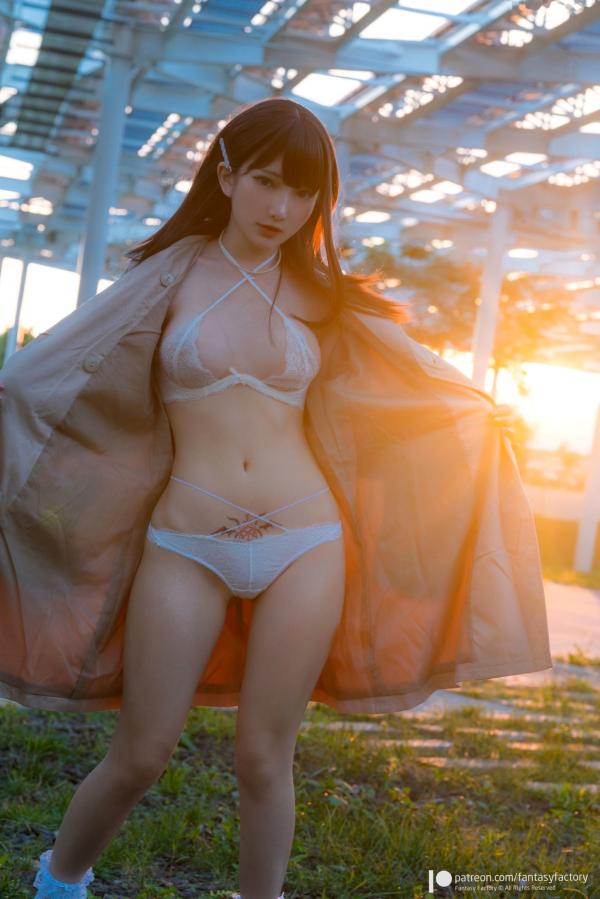    Fantasy-Factory-小丁Ding《Cream and White》风衣诱惑与白色蕾丝私房照第16张图片