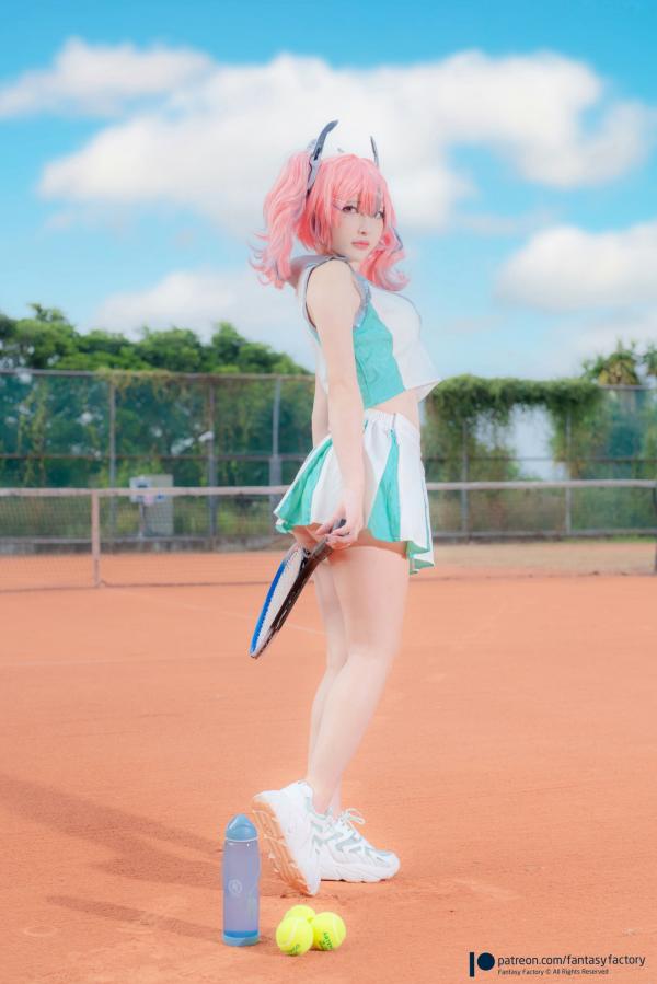    Fantasy-Factory 小丁Ding 碧蓝航线布莱默顿Cosplay网球宝贝性感大尺度私房照第3张图片