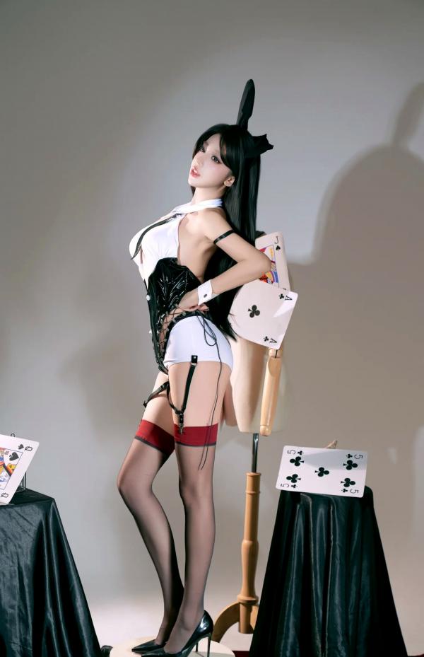    斗鱼米线线sama写真 - 极致诱惑卡牌兔女郎cosplay，绝美身材黑丝制服诱惑，气质冷艳游戏风，高清套图 [49P]第6张图片