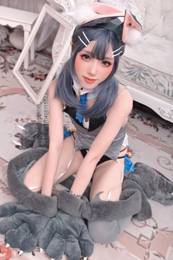    钛合金TiTi-美游猫咪：二次元萌系猫娘角色扮演，精致室内私房写真，性感诱惑尽显灵动第6张图片