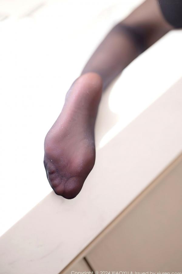 杨晨晨 杨晨晨Yome  XiaoYu语画界-1179-杨晨晨Yome-银色亮面吊带长裙与黑色皮质私房-极品傲人身材性感写真-2024.01.05-无圣光大尺度第78张图片
