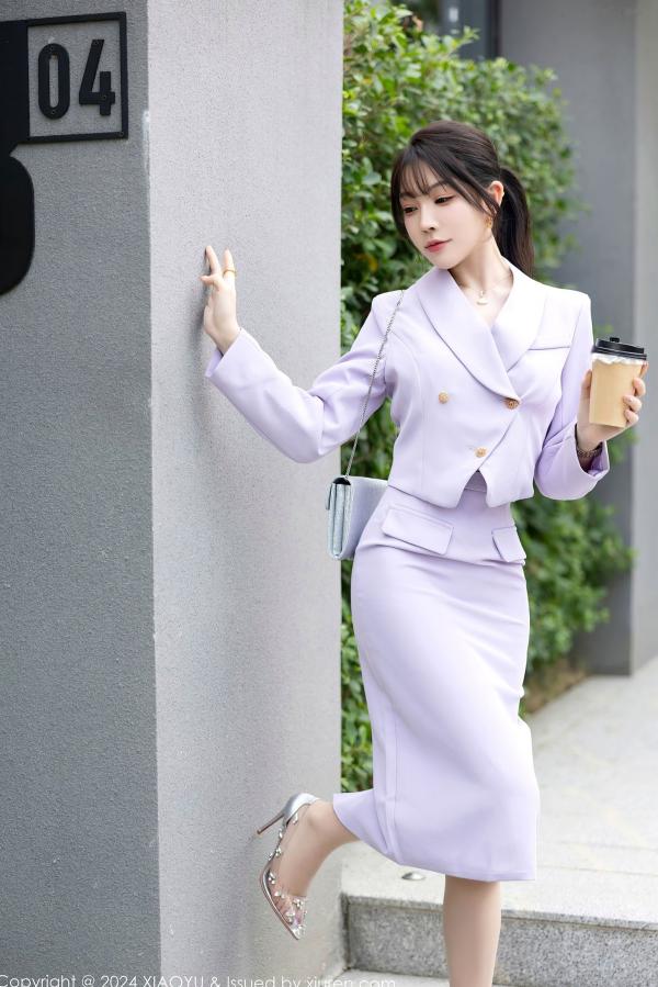 徐莉芝Booty 陈芝  XiaoYu语画界-1178-徐莉芝：淡紫色OL裙装与蕾丝内衣的职场诱惑，极品私房照全集，展现曼妙曲线的性感女神第7张图片