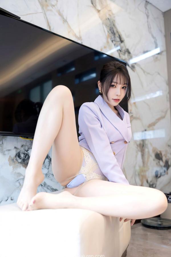 徐莉芝Booty 陈芝  XiaoYu语画界-1178-徐莉芝：淡紫色OL裙装与蕾丝内衣的职场诱惑，极品私房照全集，展现曼妙曲线的性感女神第37张图片