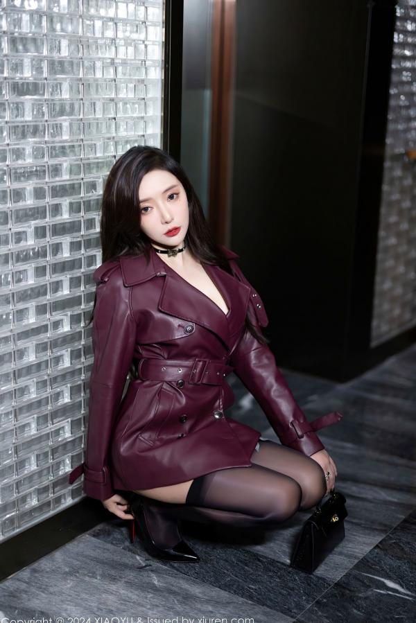 王馨瑶   XiaoYu语画界-1177-王馨瑶yanni-暗红皮夹克御姐风-黑色蕾丝内衣搭配黑丝-冷艳极品女神私房照-2024.01.03第9张图片