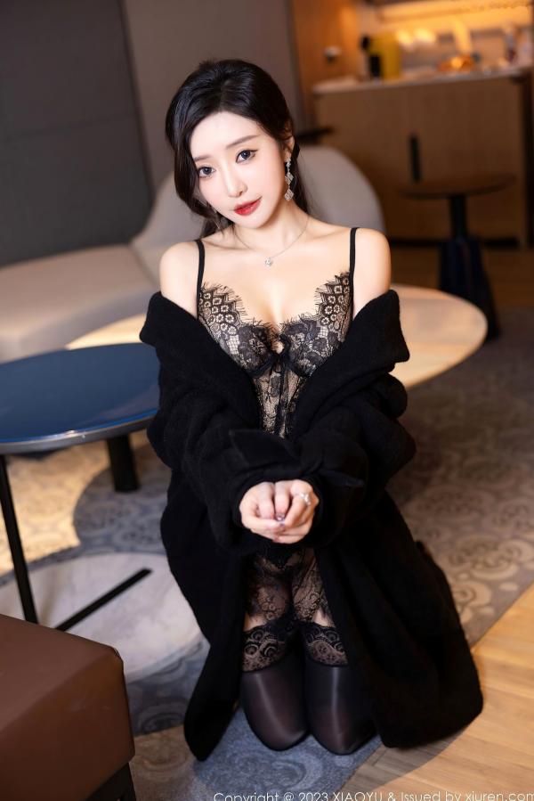 王馨瑶   XiaoYu语画界1174期：王馨瑶yanni极致诱惑，粉色吊带长裙与黑色蕾丝私房大片，无圣光超清写真第39张图片