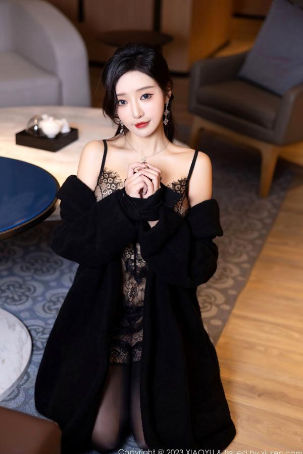 王馨瑶   XiaoYu语画界1174期：王馨瑶yanni极致诱惑，粉色吊带长裙与黑色蕾丝私房大片，无圣光超清写真第42张图片