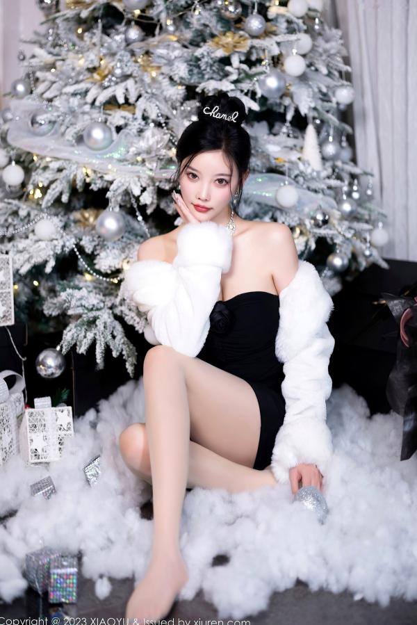 杨晨晨 sugar小甜心CC  XiaoYu语画界-杨晨晨Yome：圣诞主题兔女郎诱惑，性感漆皮装搭配网袜，极致大尺度视觉盛宴第7张图片