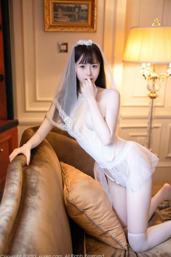    秀人网林悠悠：纯白蕾丝情趣婚纱私房写真，清纯头纱下的极致诱惑与曼妙曲线展露第39张图片