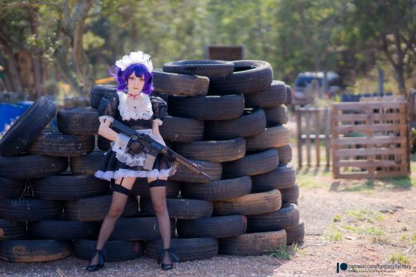    Fantasy-Factory-小丁Ding战斗女仆Cosplay：冷艳枪械少女的废墟战场与制服暴力美学第1张图片