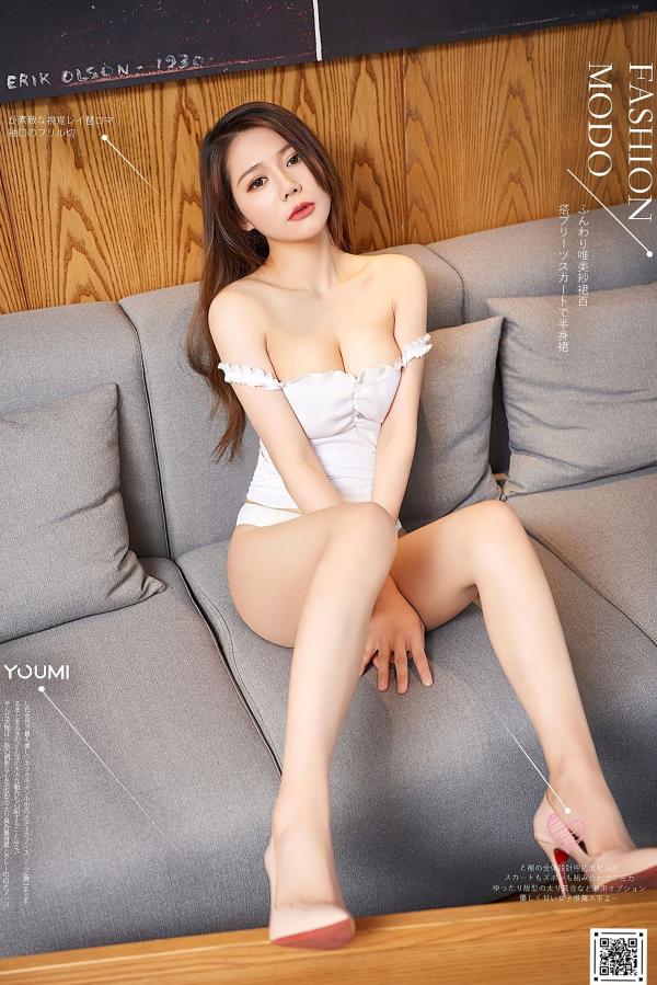    YouMi尤蜜-2020.09.21-如歌-《白梦情诗》室内私房写真，修身白裙尽显气质曲线，简约高级感第1张图片