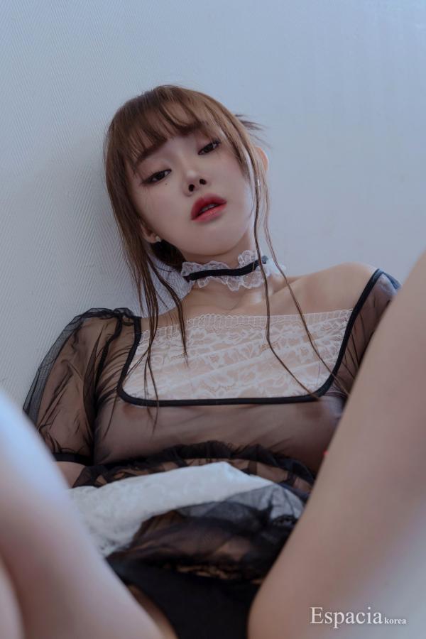    韩国美女Inah楼梯间极致诱惑，透视情趣女仆装私房大尺度写真-Espacia-Korea-EHC-140第12张图片