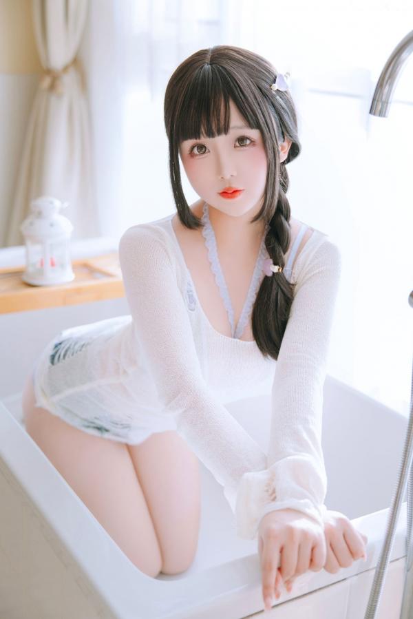    日奈娇浴室内衣私房写真，纯欲风蕾丝诱惑，展现傲人身材与精致童颜第11张图片