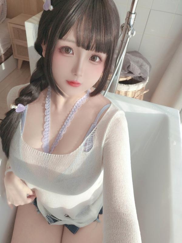    日奈娇浴室内衣私房写真，纯欲风蕾丝诱惑，展现傲人身材与精致童颜第102张图片