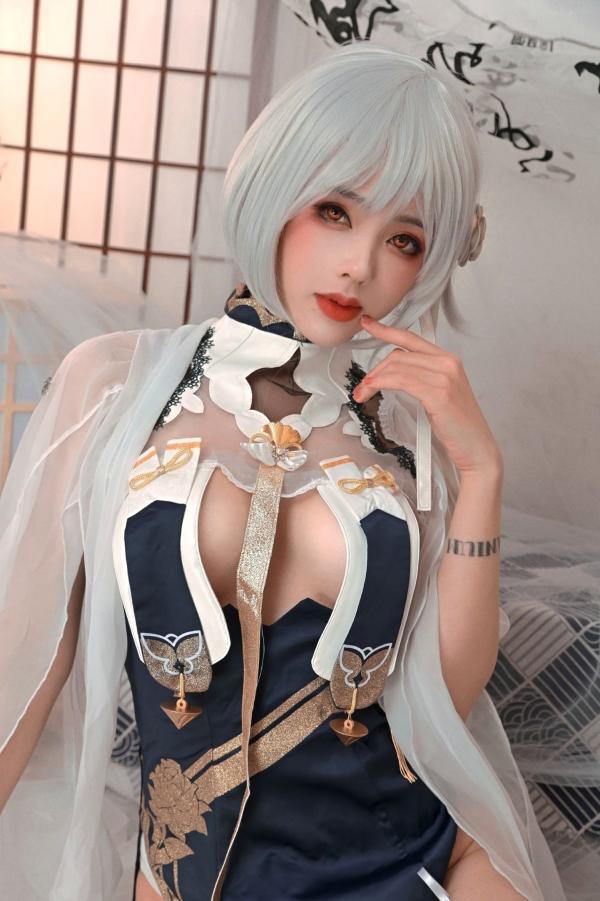    钛合金TiTi天狼星旗袍cosplay写真，梦幻白发少女改良旗袍诱惑私房照第11张图片