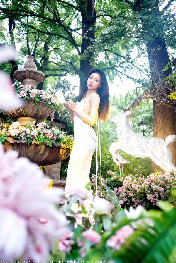    FeiLin嗲囡囡第472期：冯木木私房写真，高级灰色蕾丝内衣搭配黑色丝袜，纯欲气质与诱人身姿完美融合，演绎极致魅惑，无圣光大尺度视觉盛宴第11张图片
