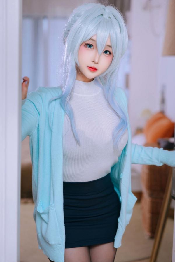    日奈娇-未亡人雪女角色扮演私房摄影，清冷蓝发魅惑性感内衣与居家美腿诱惑第2张图片