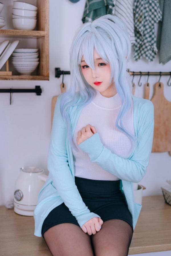    日奈娇-未亡人雪女角色扮演私房摄影，清冷蓝发魅惑性感内衣与居家美腿诱惑第26张图片