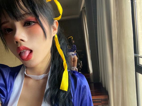    钛合金TiTi街头霸王春丽Cosplay私房照：大胆改良版战袍，尽显性感诱惑与角色魅力第1张图片