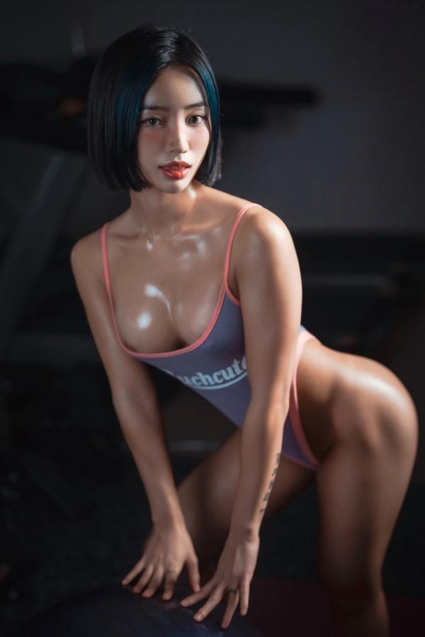    韩国美女爆乳女王健身房私人课程写真，蓝色吊带勾勒迷人紧致曲线，极致诱惑运动健身风格，DJAWA摄影大片第201张图片