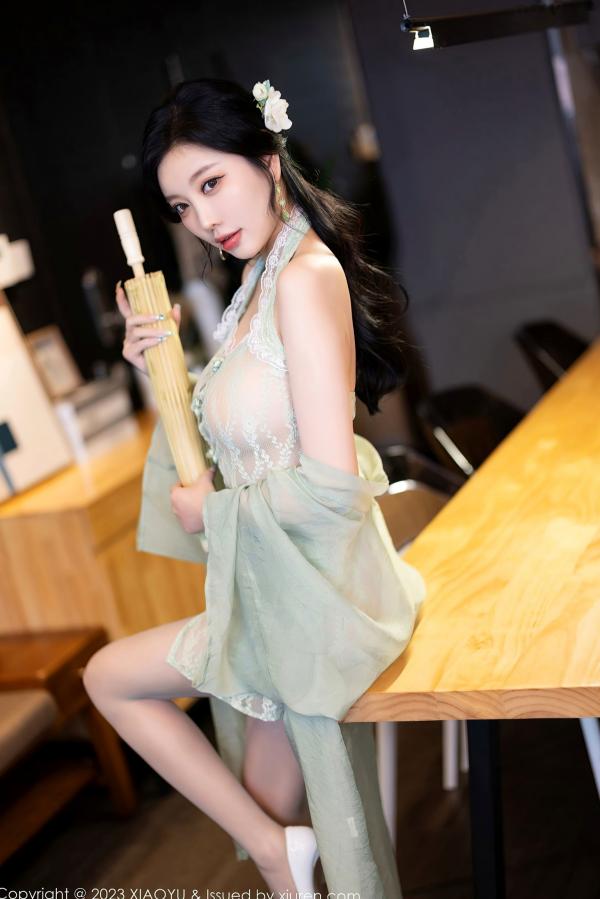 杨晨晨 杨晨晨Yome  语画界杨晨晨Yome：清新淡绿蕾丝诱惑私房写真，极致女神曲线，无圣光艺术大尺度第46张图片