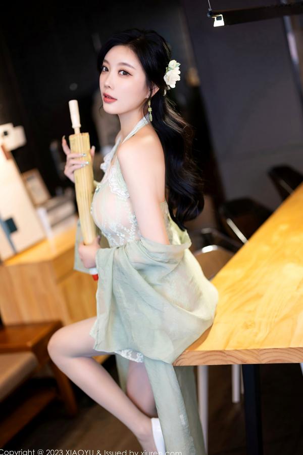 杨晨晨 杨晨晨Yome  语画界杨晨晨Yome：清新淡绿蕾丝诱惑私房写真，极致女神曲线，无圣光艺术大尺度第47张图片