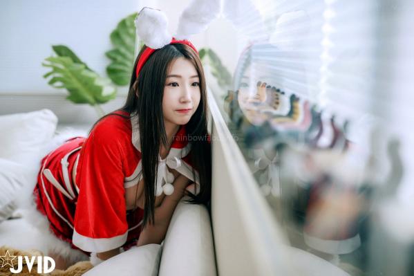    JVID-肉包Mini-邻家の美乳少女来送圣诞礼物-居家私房大尺度写真圣诞福利-2022.12.24第32张图片