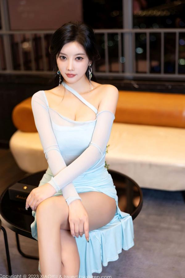 杨晨晨 sugar小甜心CC  XiaoYu语画界-1139-杨晨晨Yome-淡蓝色蕾丝睡衣与优雅长裙，私房室内视觉盛宴，气质女神性感写实，无圣光大尺度唯美写真第21张图片