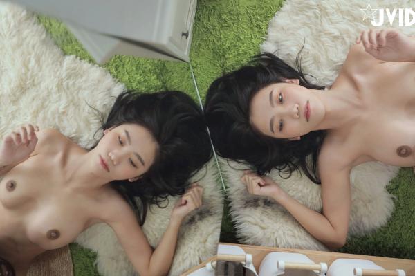    JVID伊芙蝶：火辣私房照，黑色蕾丝束缚诱惑，演绎极致大尺度性感风情 - 2022.02.23第82张图片