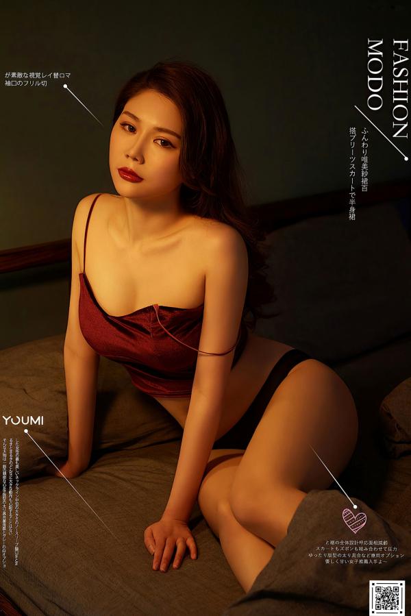    YouMi尤蜜-2020.07.28-如歌-《彻夜难眠》：室内暧昧私房写真，红色丝绒吊带尽显性感诱惑第1张图片