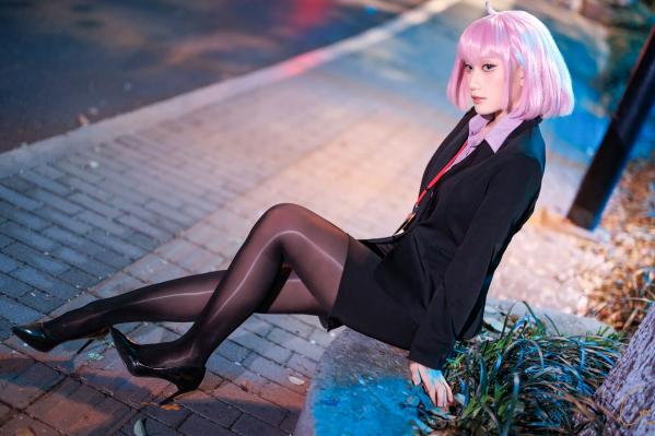    Cien恩恩 - 哈曼Haman职场OL风Cosplay，修长黑丝美腿，演绎高冷干练御姐范[25P]第5张图片