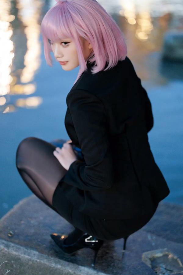    Cien恩恩 - 哈曼Haman职场OL风Cosplay，修长黑丝美腿，演绎高冷干练御姐范[25P]第20张图片