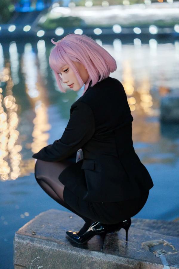    Cien恩恩 - 哈曼Haman职场OL风Cosplay，修长黑丝美腿，演绎高冷干练御姐范[25P]第21张图片