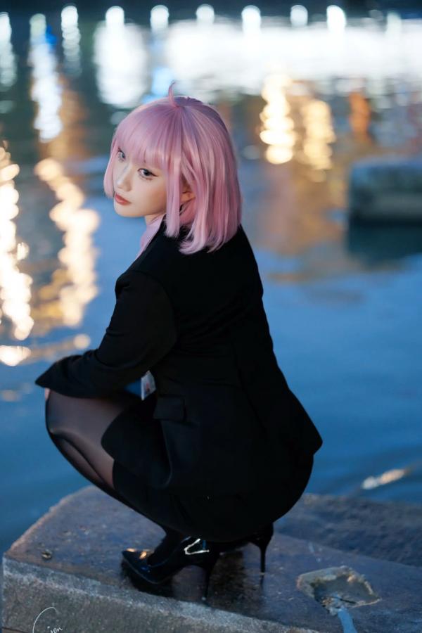    Cien恩恩 - 哈曼Haman职场OL风Cosplay，修长黑丝美腿，演绎高冷干练御姐范[25P]第22张图片
