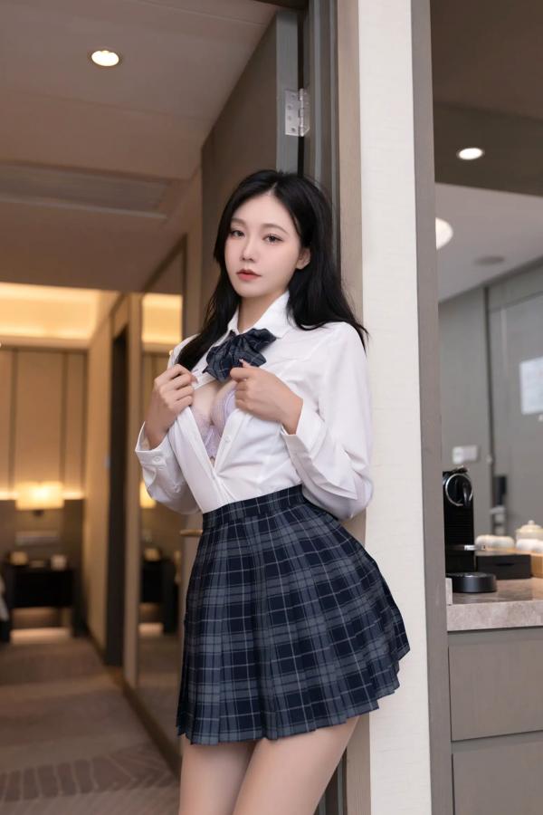    [XR] 安然anran 私房诱惑，酒店内衣写真，香艳校服学妹风格[90P]第11张图片
