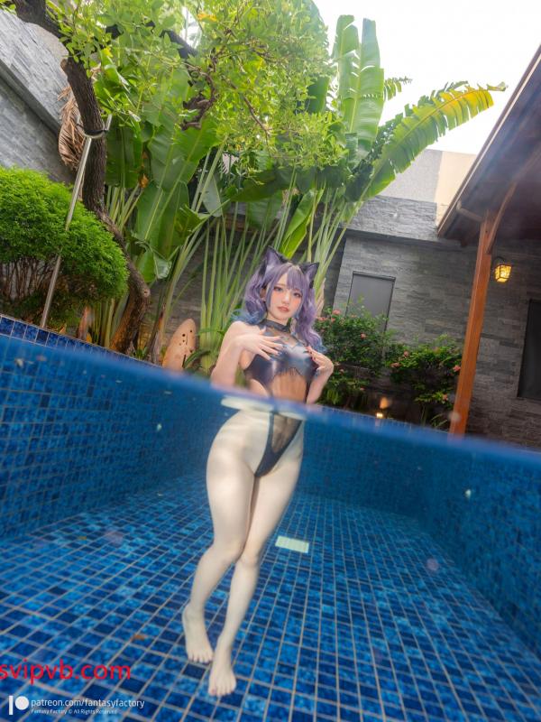    Fantasy-Factory-小丁Ding紫发猫女Cosplay写真，泳池湿身黑色连体泳衣诱惑，展现冷艳俏皮曲线美第10张图片
