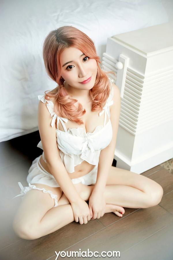    YouMi尤蜜：绯月樱《诱惑天使》卧室私房写真，甜美粉发搭配纯白性感内衣，浪漫诱惑大尺度套图第24张图片