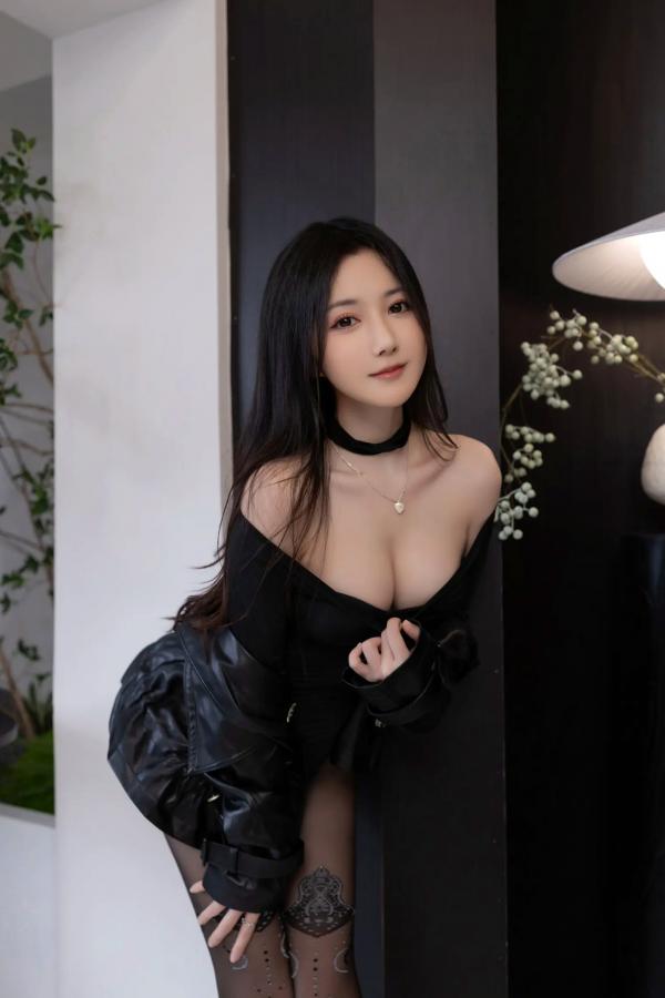    [XR] 鱼子酱Fish 星月私房写真，紧身连体衣勾勒完美曲线，黑丝美腿展现极致诱惑[120P]第9张图片