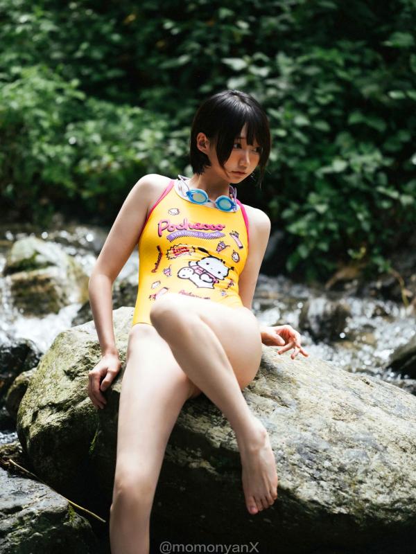    NAGISA魔物喵 - 夏日溪涧户外写真，清爽连体泳衣与戏水时光 [72P]第46张图片