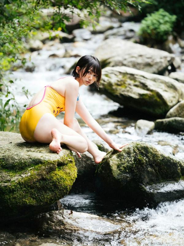    NAGISA魔物喵 - 夏日溪涧户外写真，清爽连体泳衣与戏水时光 [72P]第72张图片