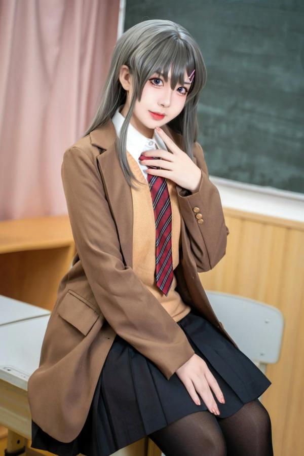    虎森森樱岛麻衣兔女郎cos写真：教室制服黑丝诱惑，深度角色扮演大尺度精选[55P]第4张图片