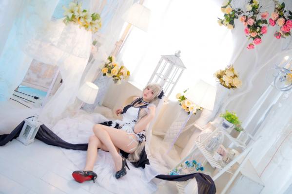    冬马路纱碧蓝航线可畏Cosplay，唯美花海黑白婚纱诱惑私房大尺度写真第8张图片