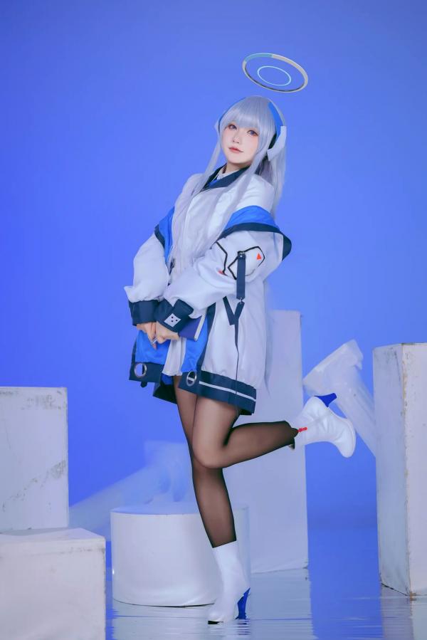    是一只熊仔 潮乃亚 蔚蓝档案角色Cosplay 绝美私房写真 内衣制服诱惑 二次元女神[100P]第1张图片