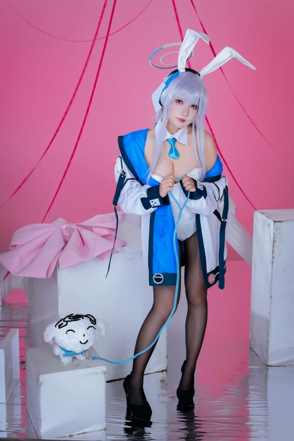    是一只熊仔 潮乃亚 蔚蓝档案角色Cosplay 绝美私房写真 内衣制服诱惑 二次元女神[100P]第21张图片