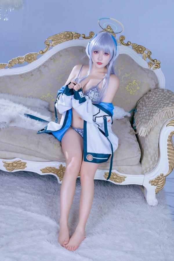    是一只熊仔 潮乃亚 蔚蓝档案角色Cosplay 绝美私房写真 内衣制服诱惑 二次元女神[100P]第76张图片