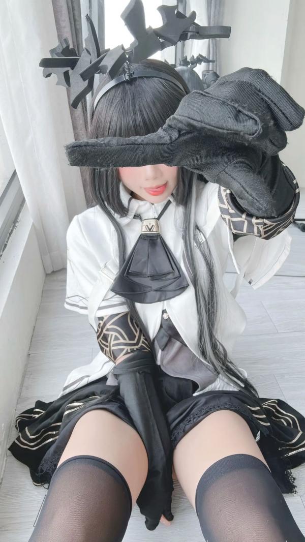    PoppaChan Virtuosa角色扮演私房写真，极品黑白制服诱惑，极致魅惑美图 [44P]第12张图片