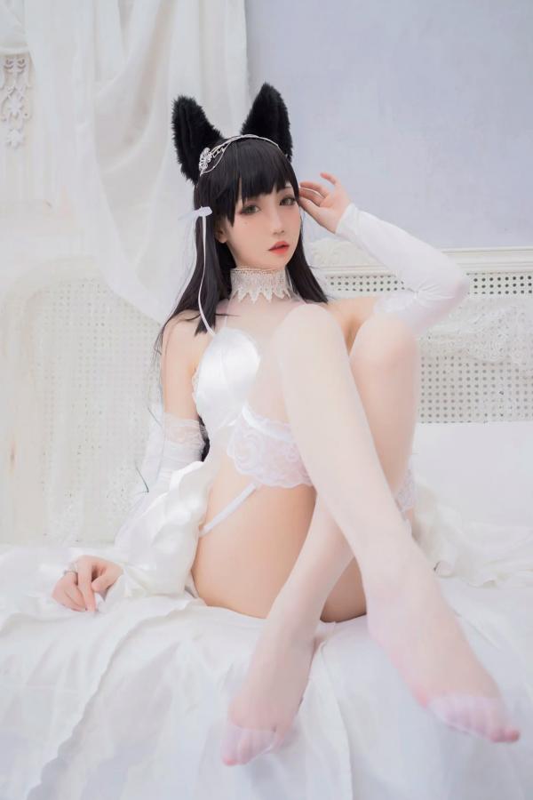    焖焖碳 - 爱宕花嫁Cosplay、白丝兽耳新娘诱惑写真 [20P]第4张图片