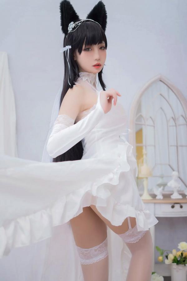    焖焖碳 - 爱宕花嫁Cosplay、白丝兽耳新娘诱惑写真 [20P]第6张图片