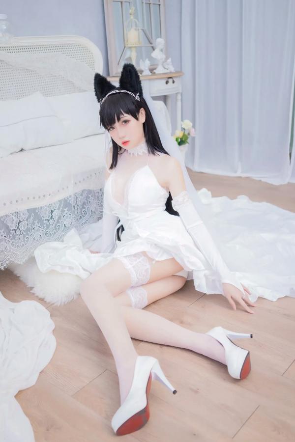    焖焖碳 - 爱宕花嫁Cosplay、白丝兽耳新娘诱惑写真 [20P]第11张图片