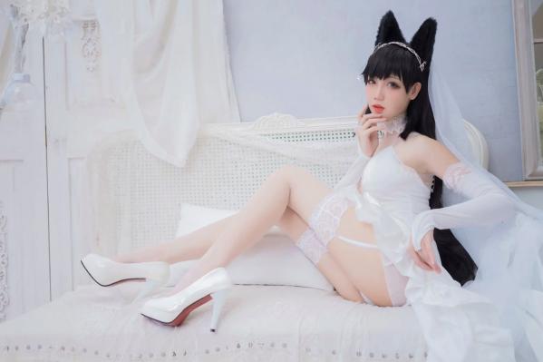    焖焖碳 - 爱宕花嫁Cosplay、白丝兽耳新娘诱惑写真 [20P]第16张图片