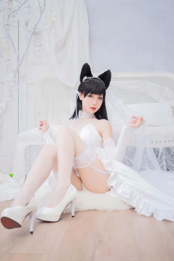   焖焖碳 - 爱宕花嫁Cosplay、白丝兽耳新娘诱惑写真 [20P]第19张图片